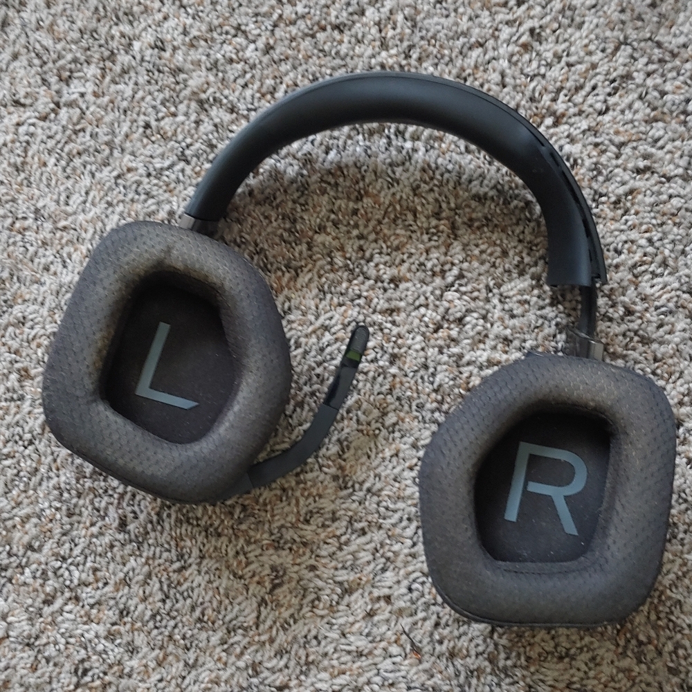 Gaming Head Set - Picture 3 of 3